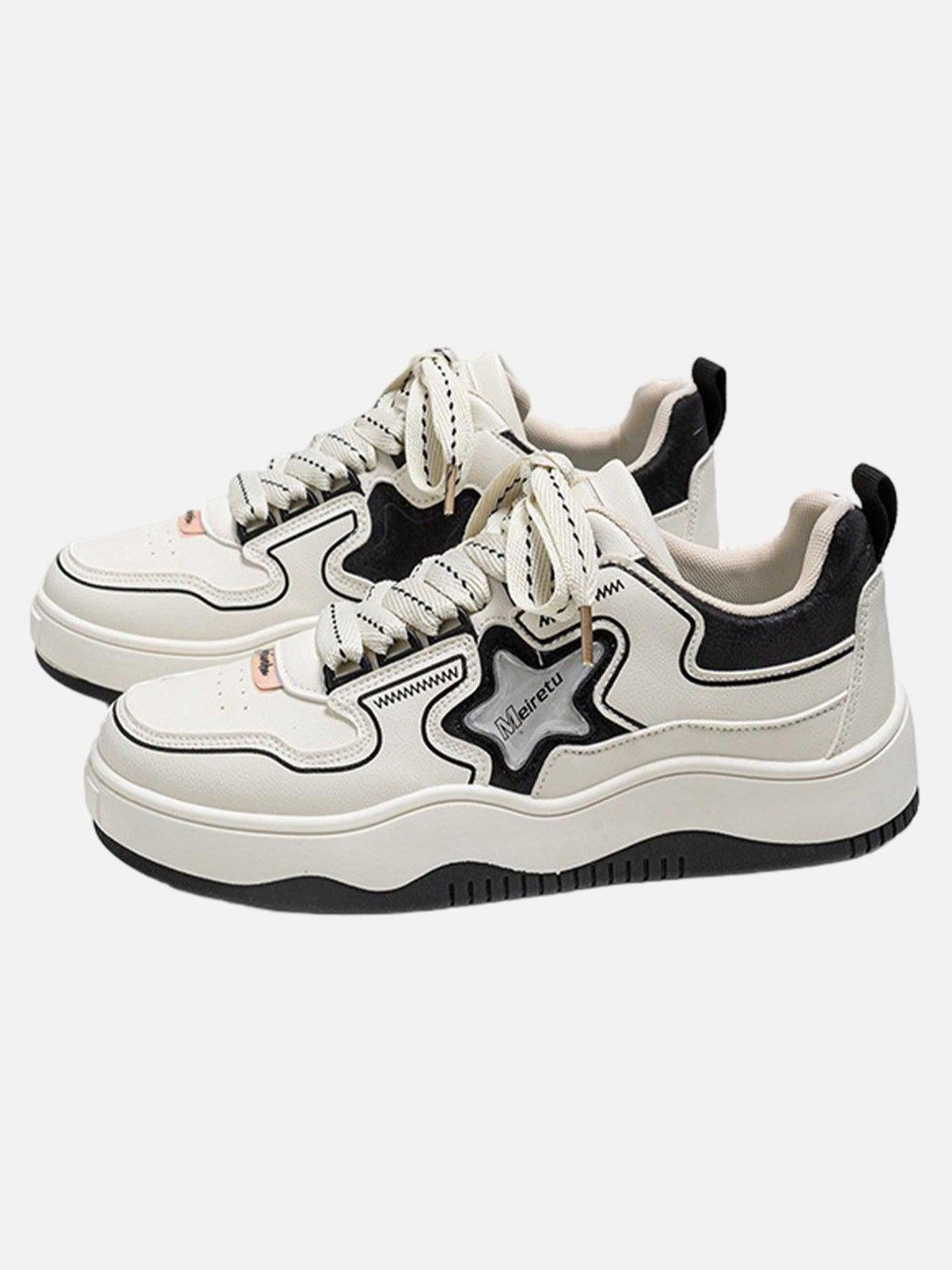 TALISHKO board shoes with star accents and bold laces, ideal for high street fashion.