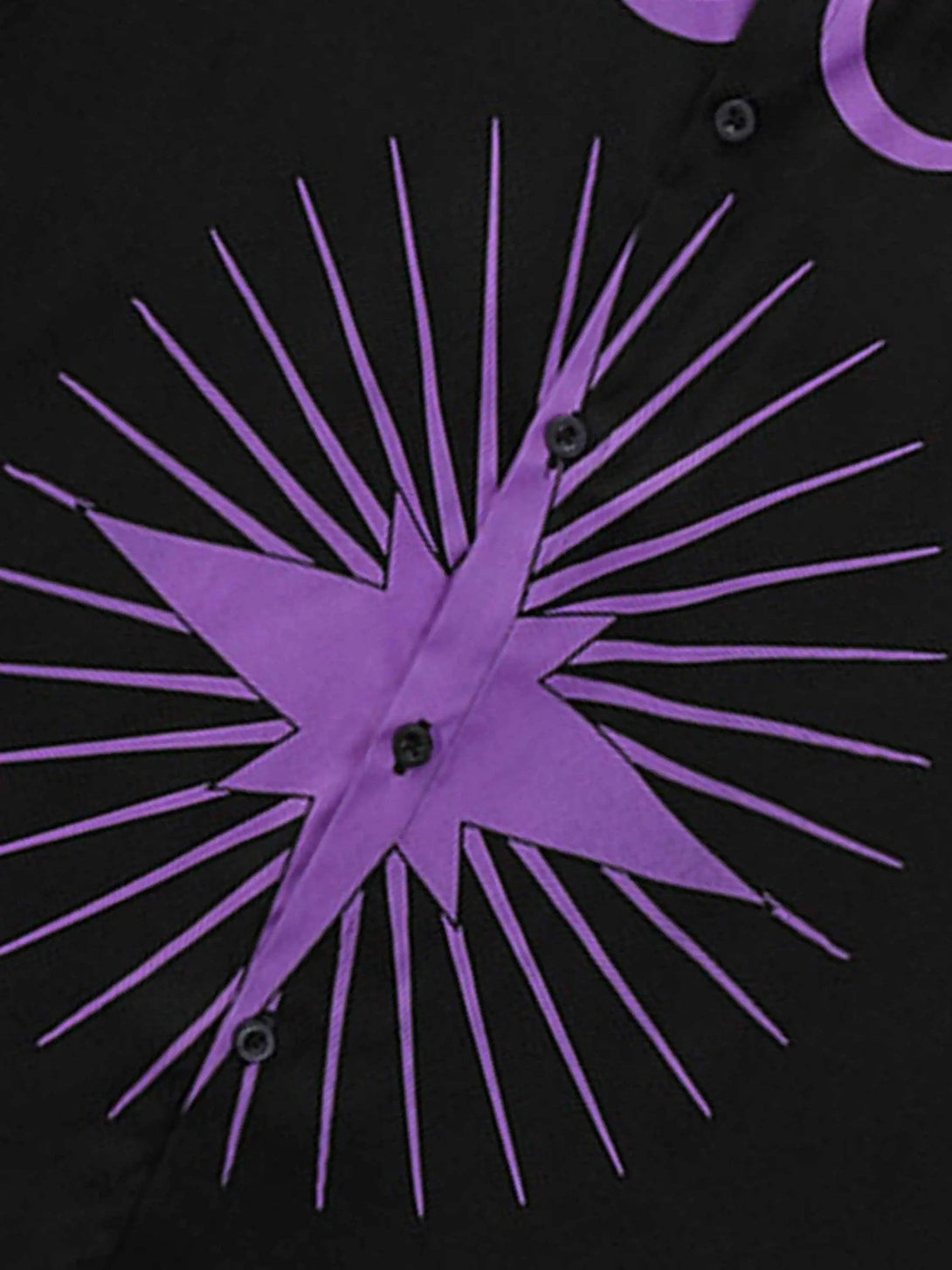 A detailed view of the purple star design on a black hip-hop shirt by TALISHKO.