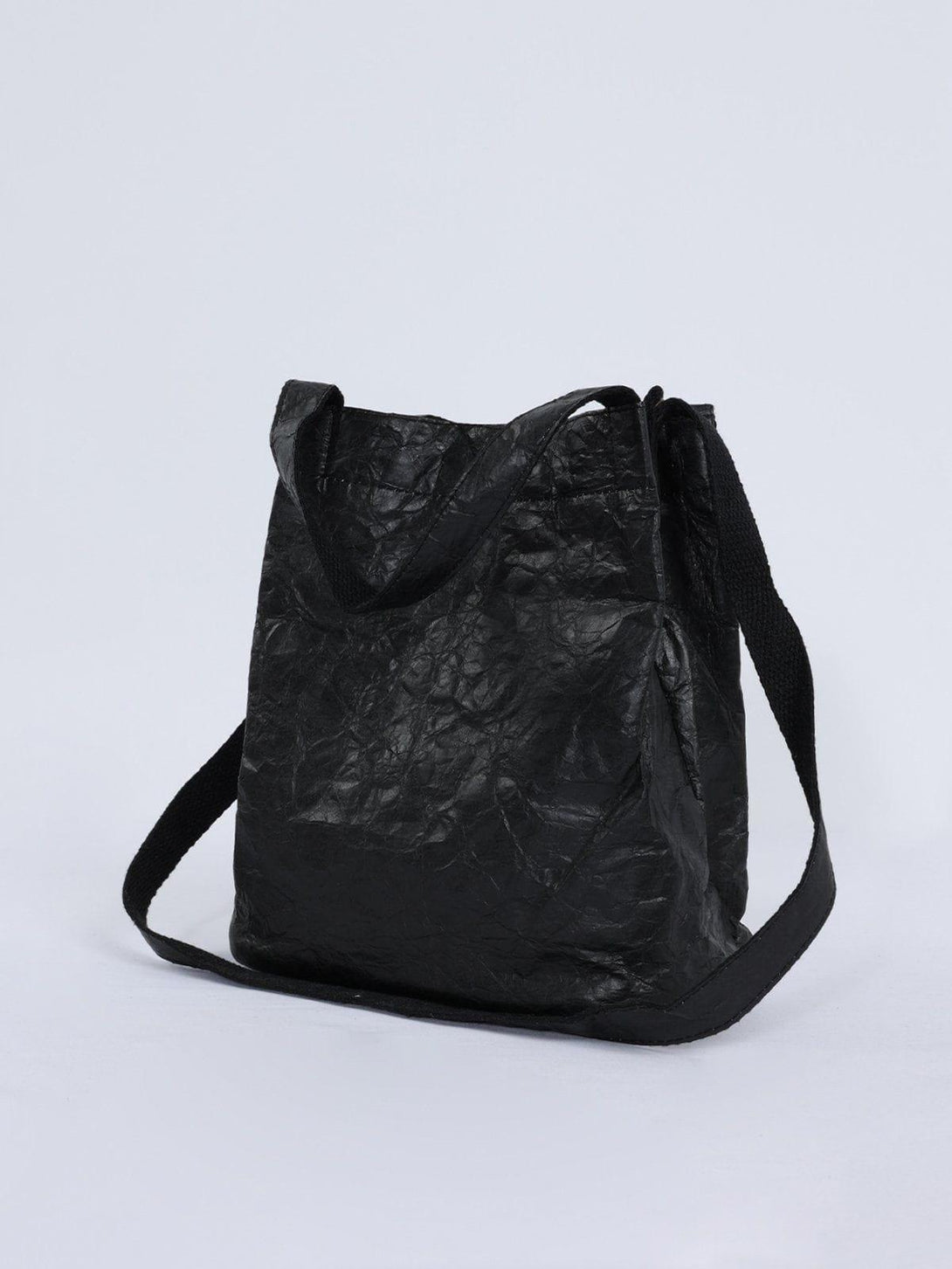 TALISHKO's black natural wrinkle kraft paper bag showcases a unique texture and versatile design.