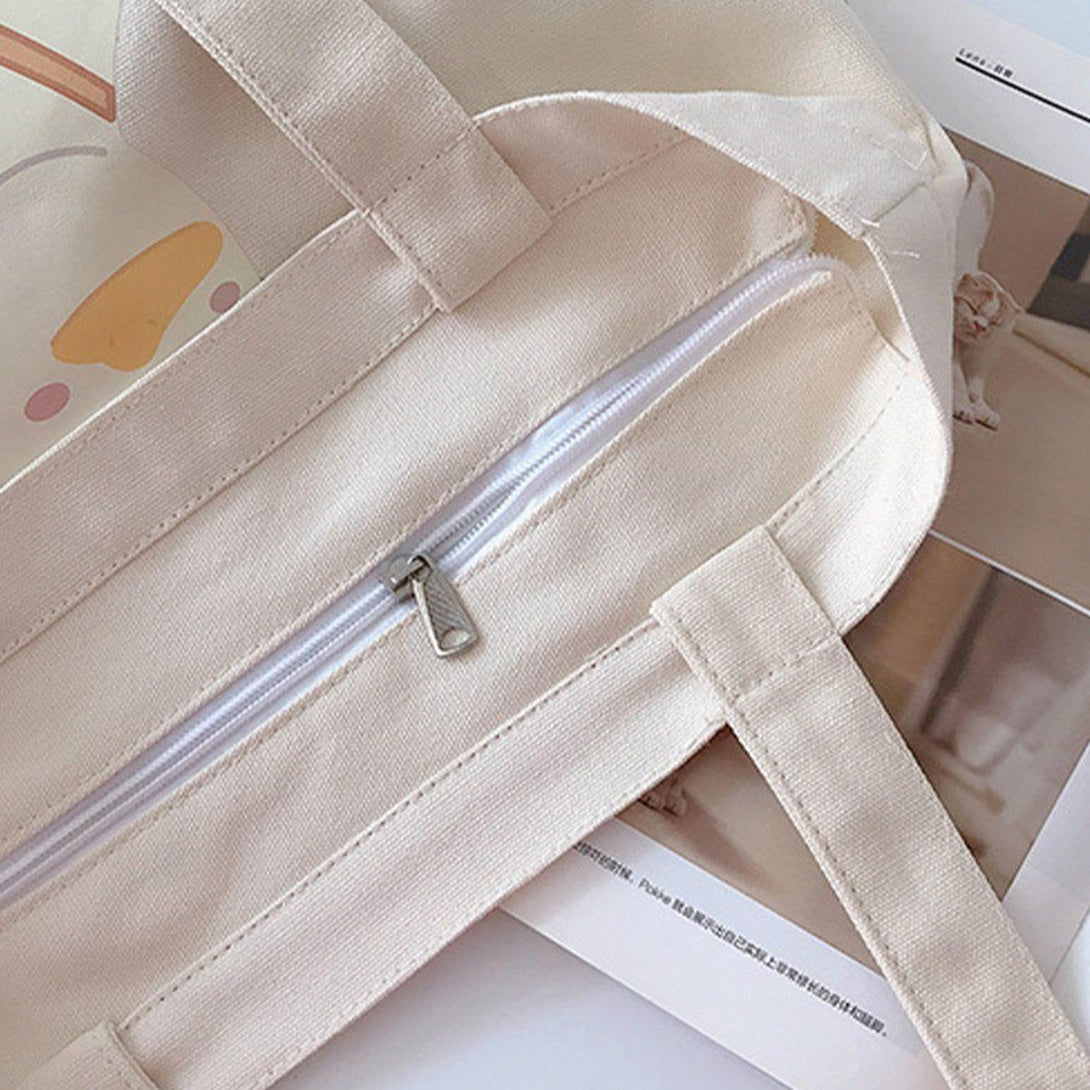 A detailed view of the TALISHKO canvas bag's zipper and stitching, showcasing quality craftsmanship.