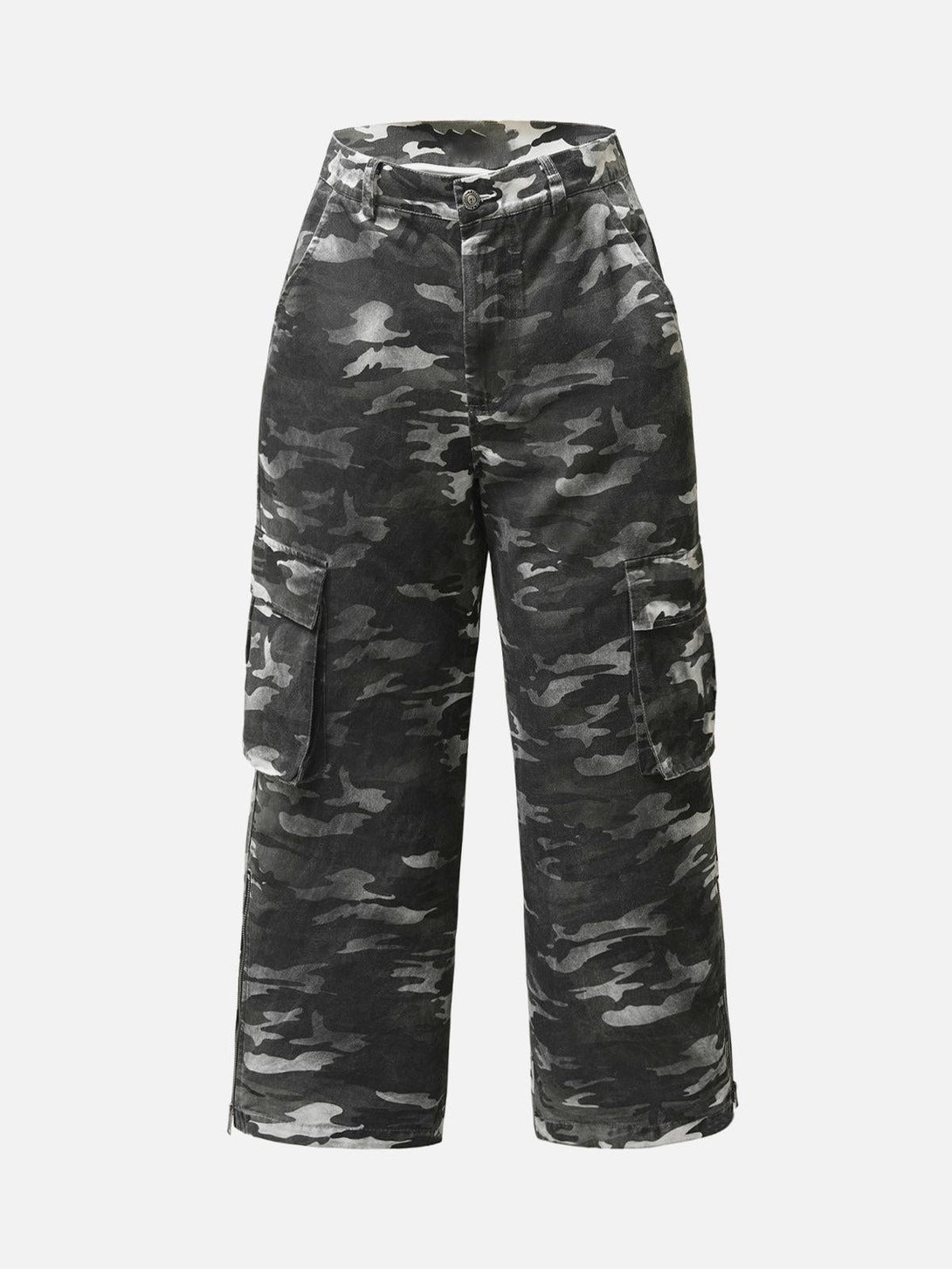 Front view of classic camouflage cargo pants by TALISHKO, featuring a retro multi-pocket design.