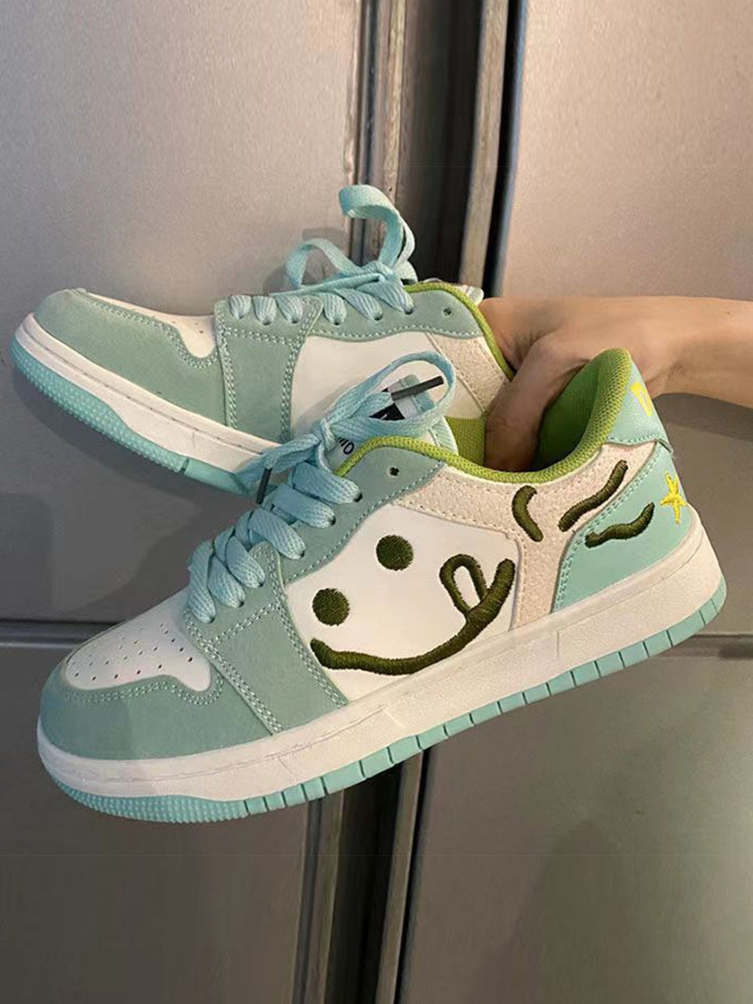 TALISHKO - Smiley Skateboarding Shoes - streetwear fashion - talishko.com